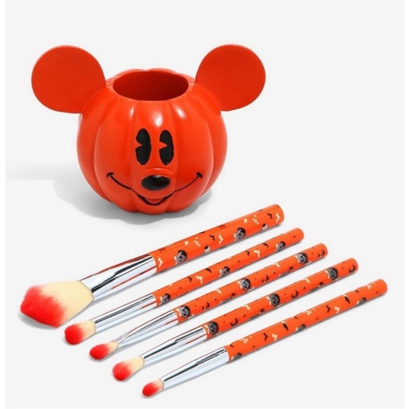 Disney Mickey Mouse Jack-O'Lantern Makeup Brush Set & Holder - Picture 2 of 8